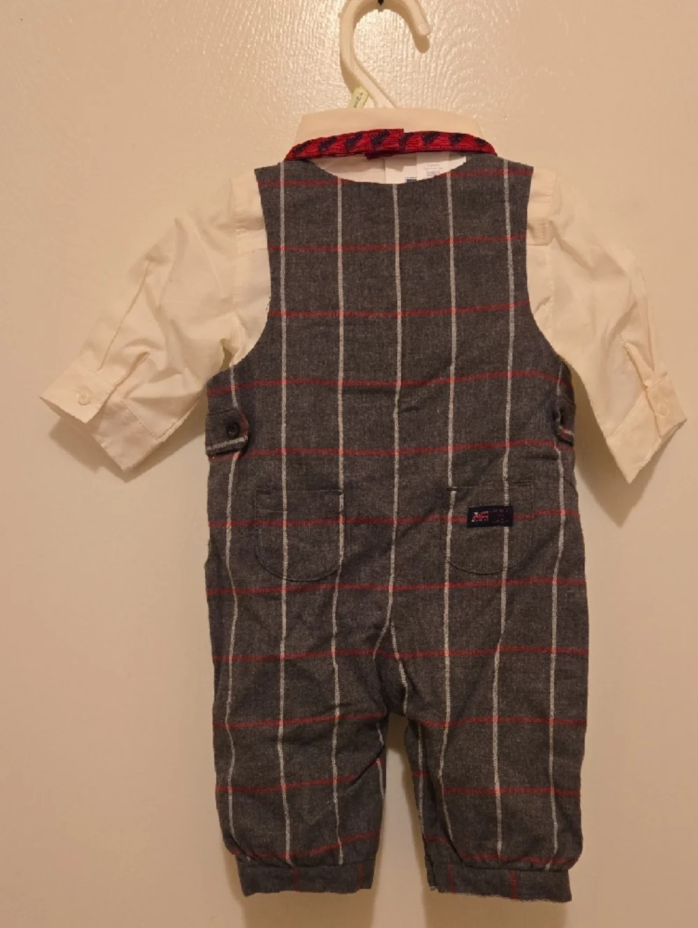 Baby Boys Gray Plaid Romper with Red Bow Tie, NWT.